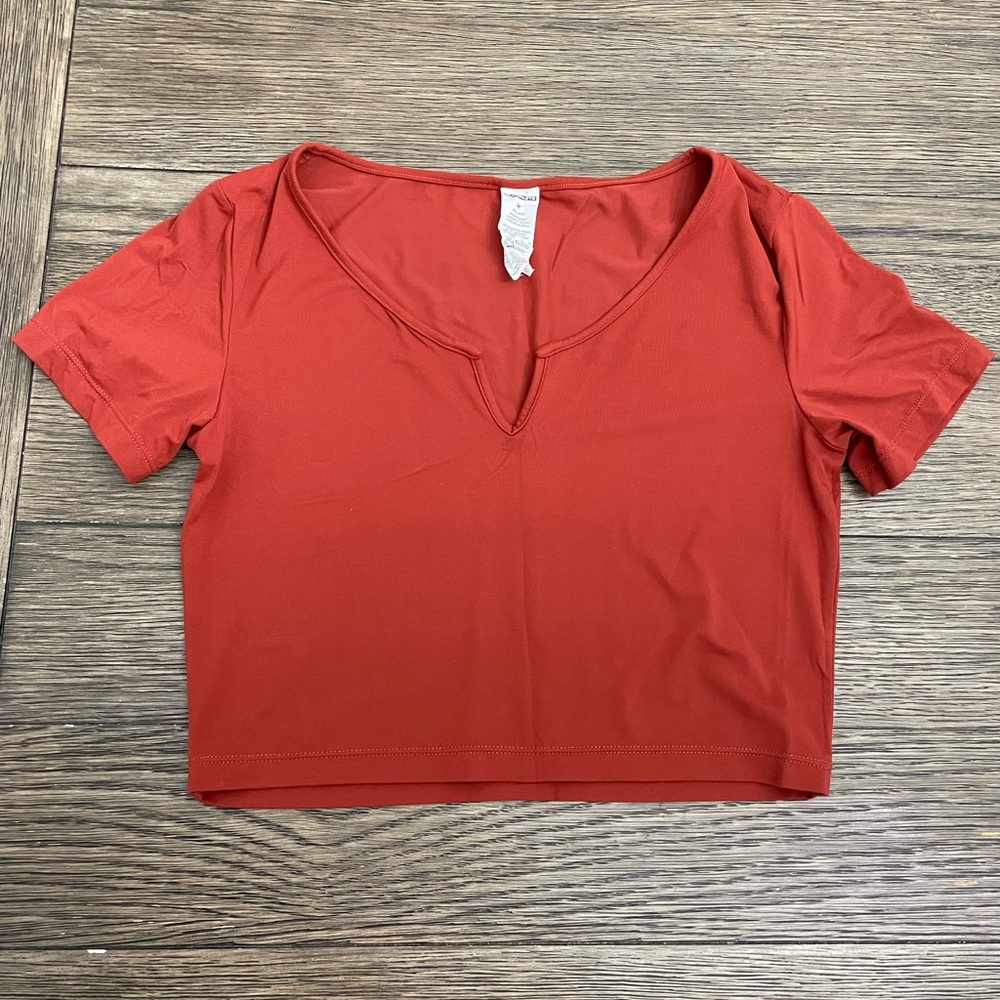 Alphalete Crop Tee